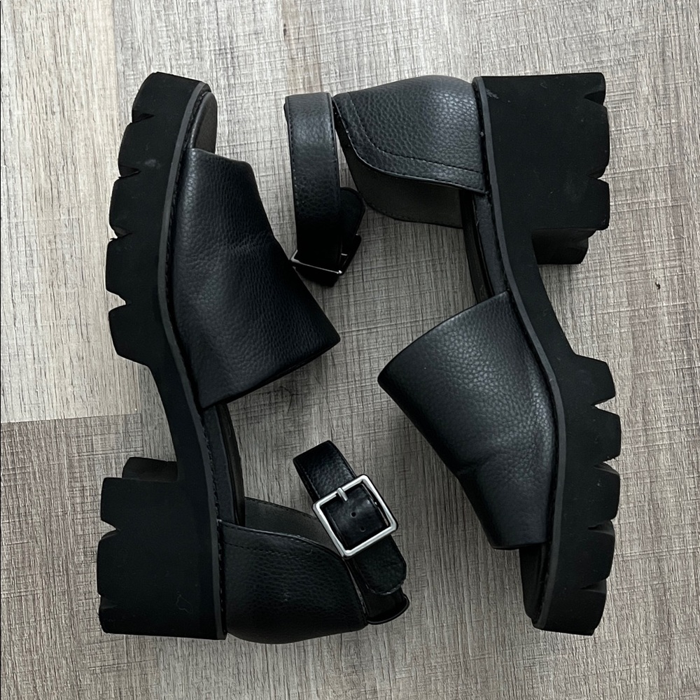 BC Footwear Chunky Heel Sandals